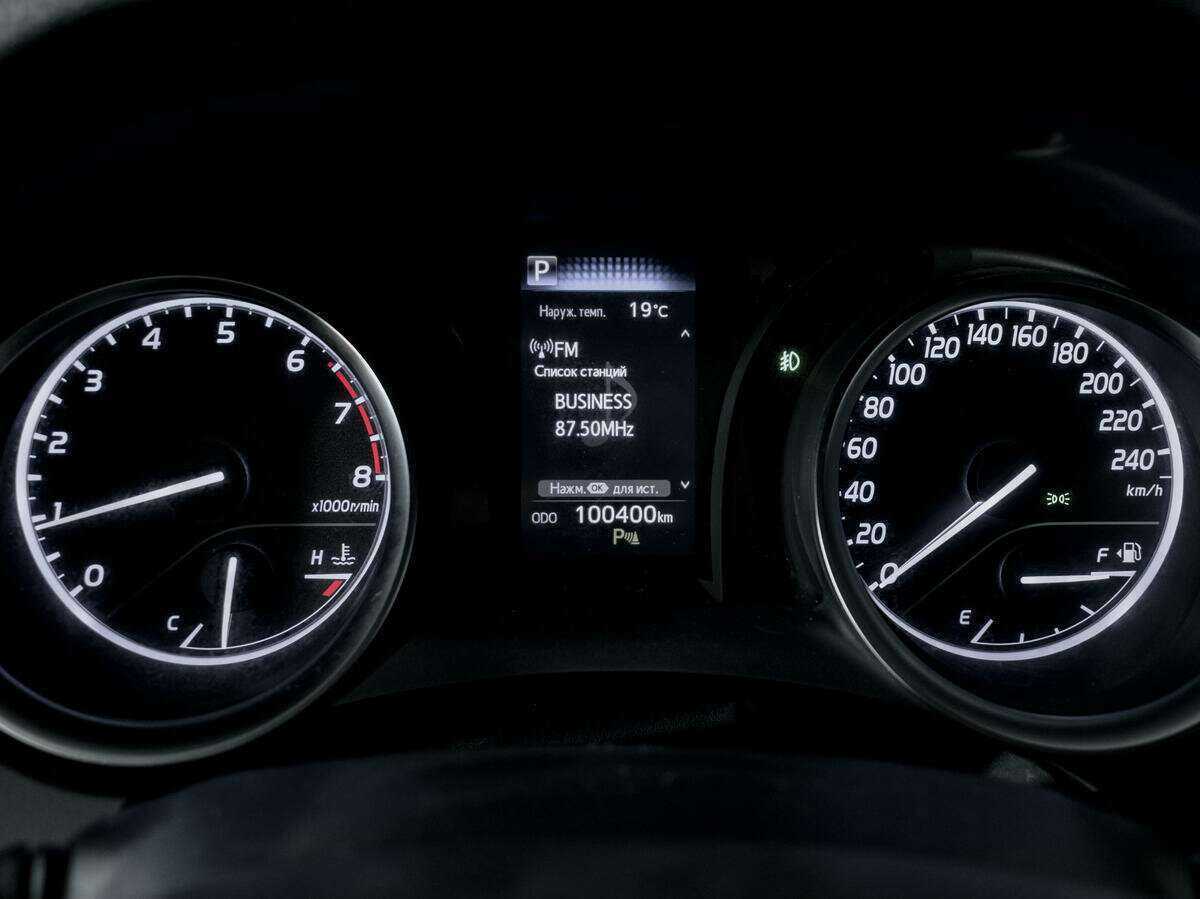 Toyota Camry, 2019 Фото №11