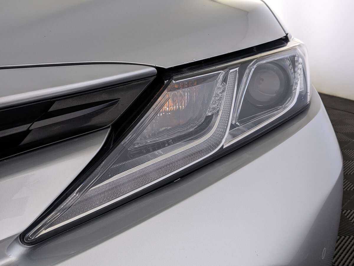 Toyota Camry, 2020 Фото №11