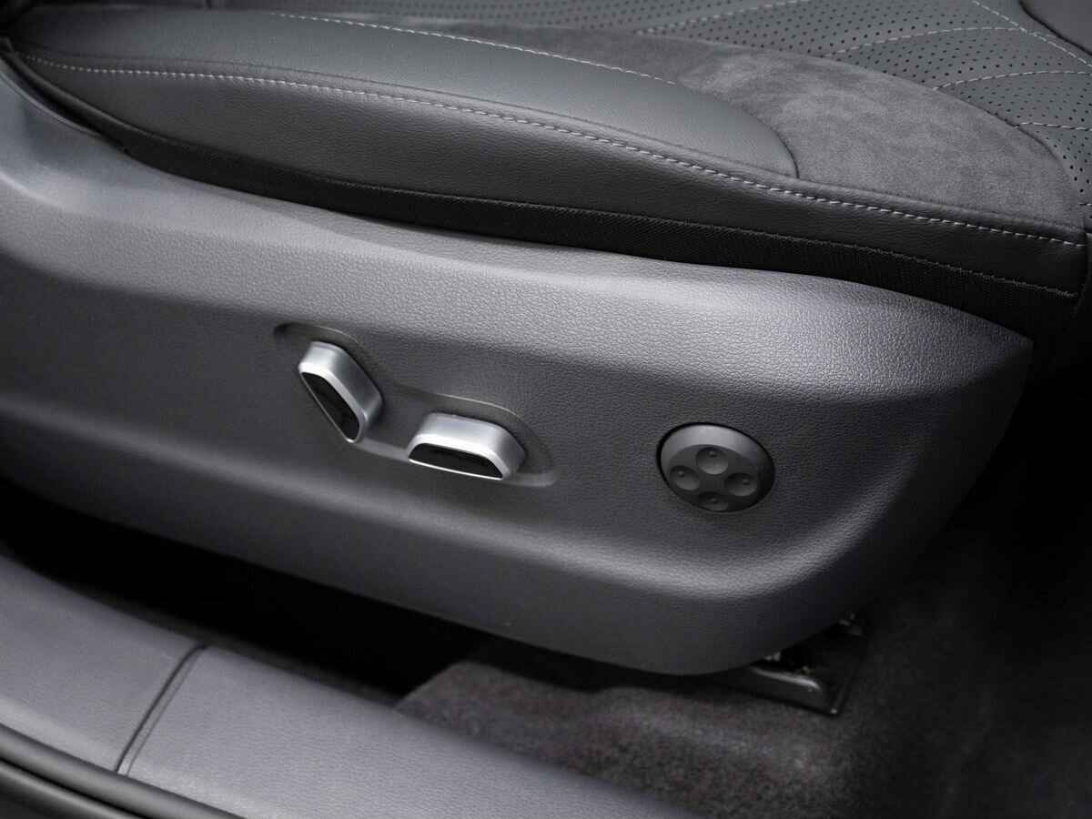 Hongqi HS5, 2023 Фото №25