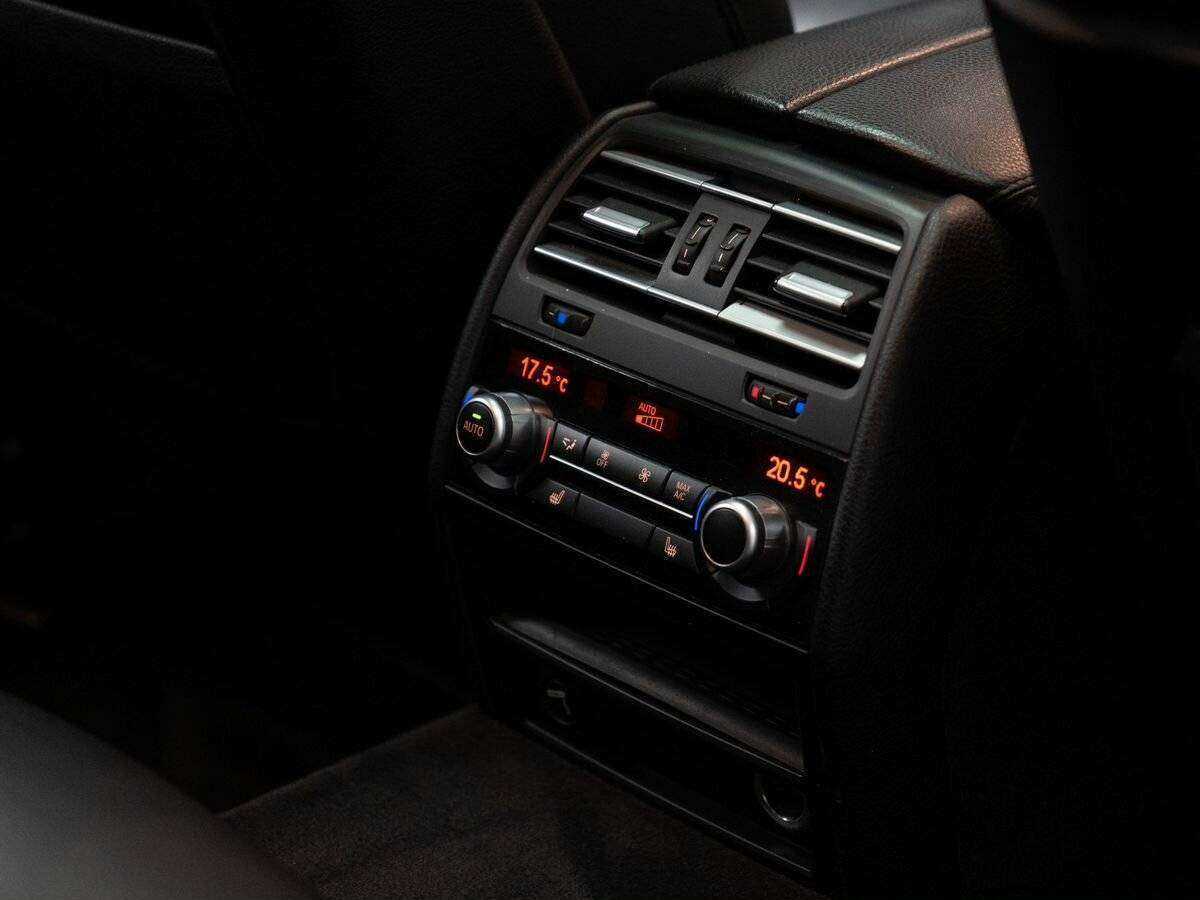 BMW 7 серии 740d xDrive, 2013 Фото №10