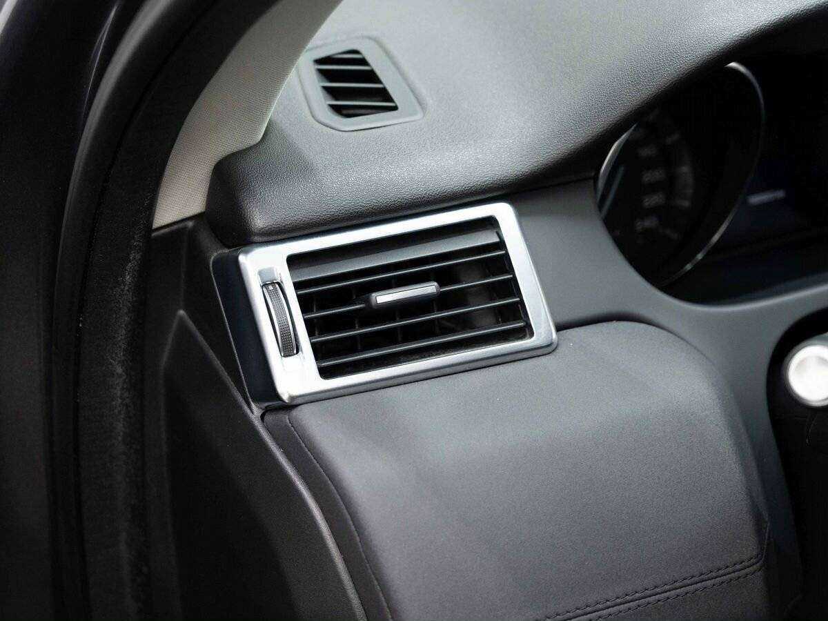 Land Rover Discovery Sport, 2015 Фото №13