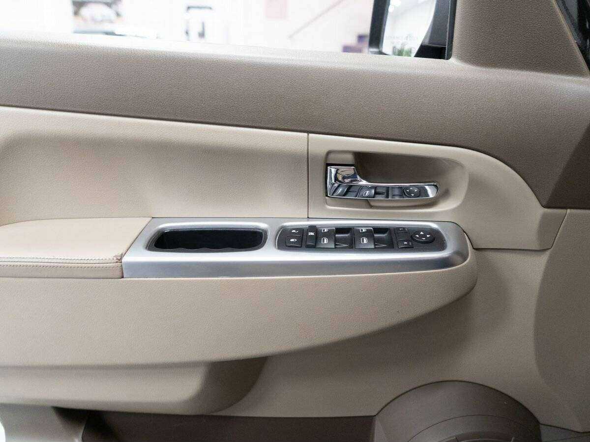 Jeep Cherokee, 2010 Фото №15