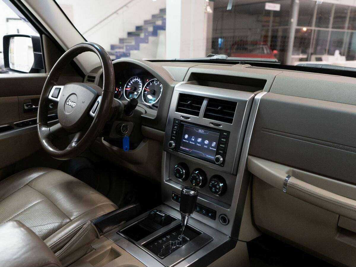Jeep Cherokee, 2010 Фото №17