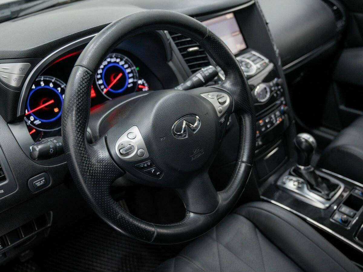 Infiniti FX35, 2009 Фото №18