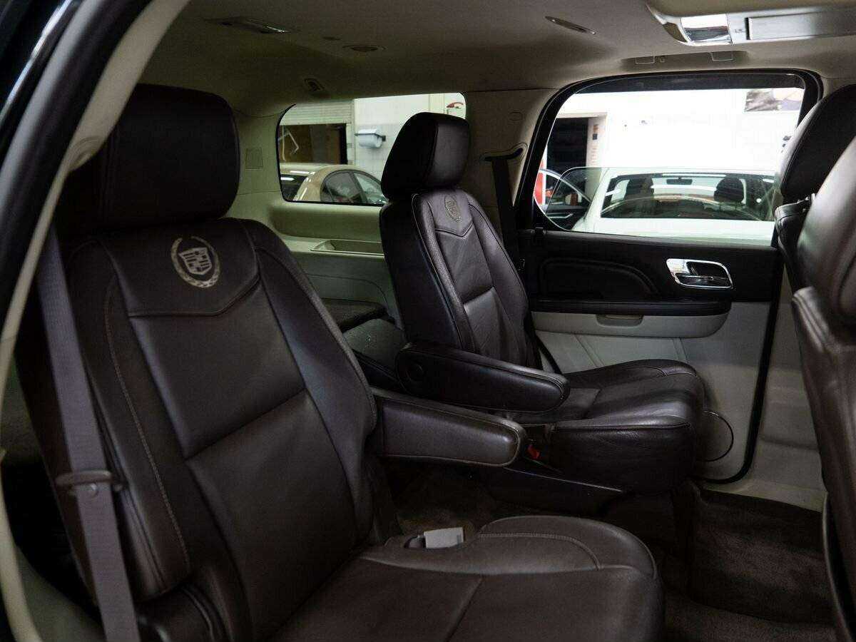 Cadillac Escalade, 2011 Фото №11