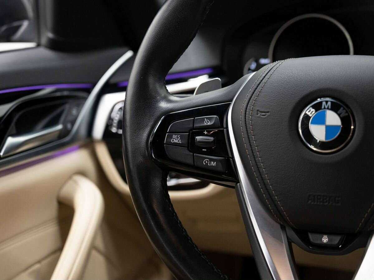 BMW 5 серии 520d xDrive, 2018 Фото №14