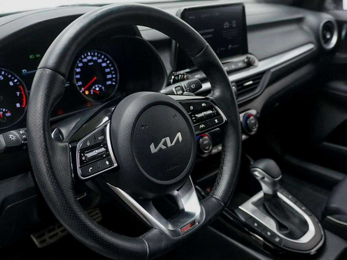 Kia Cerato, 2022 Фото №14