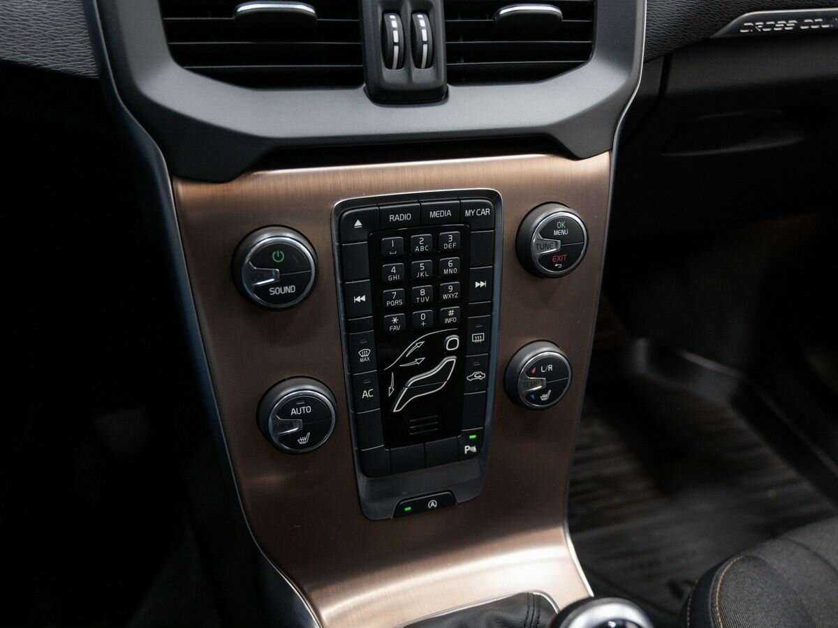 Volvo V40 Cross Country, 2014 Фото №22
