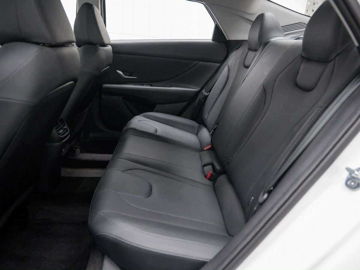 Hyundai Elantra, 2023 Фото №13