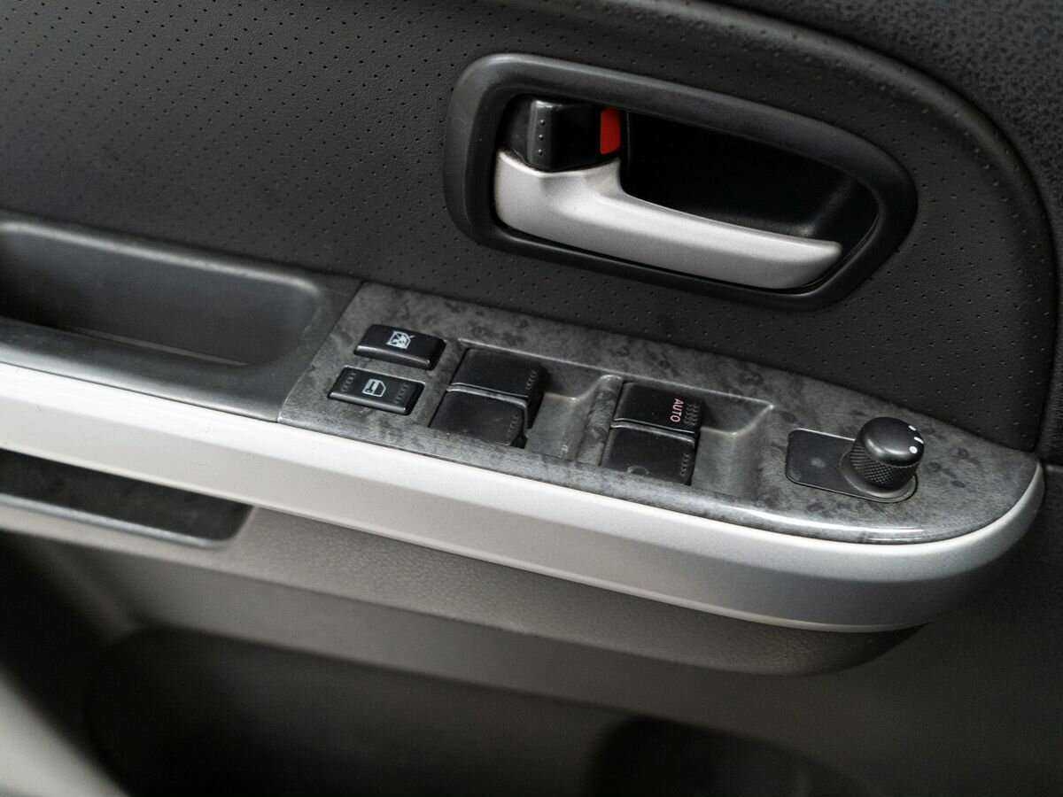 Suzuki Grand Vitara, 2010 Фото №14