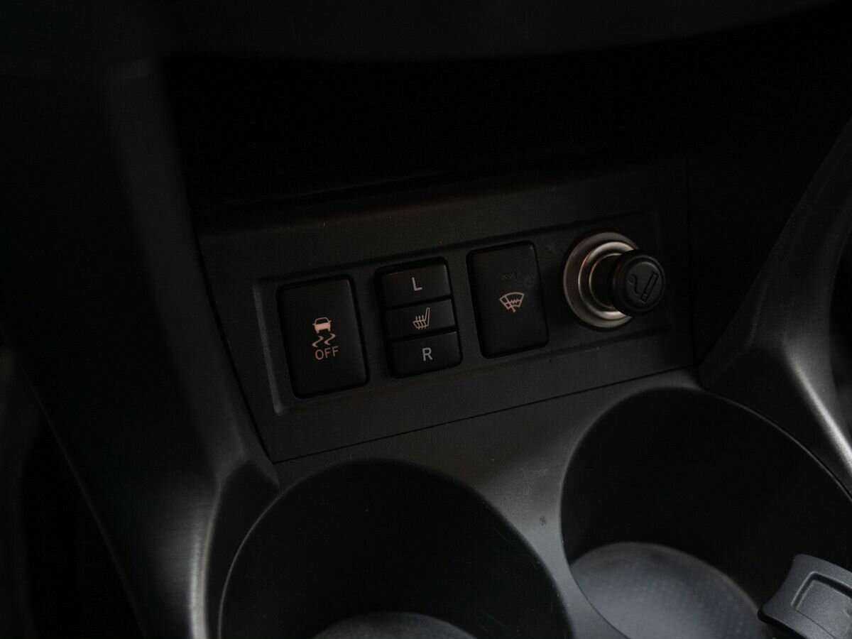 Toyota RAV4, 2011 Фото №24