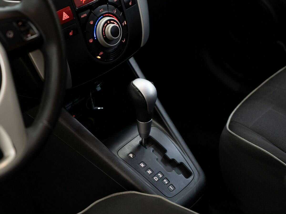 Kia Venga, 2011 Фото №14