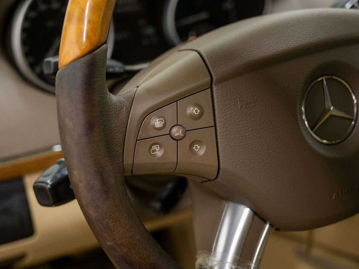 Mercedes-Benz GL-Класс 320, 2008 Фото №18