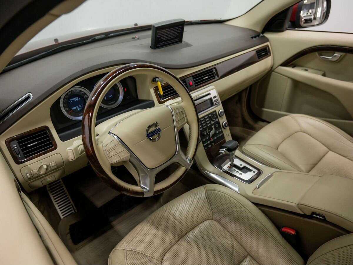 Volvo XC70, 2011 Фото №17