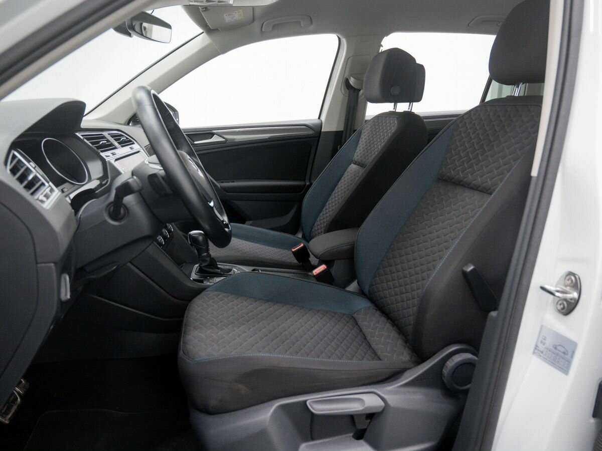Volkswagen Tiguan, 2019 Фото №17