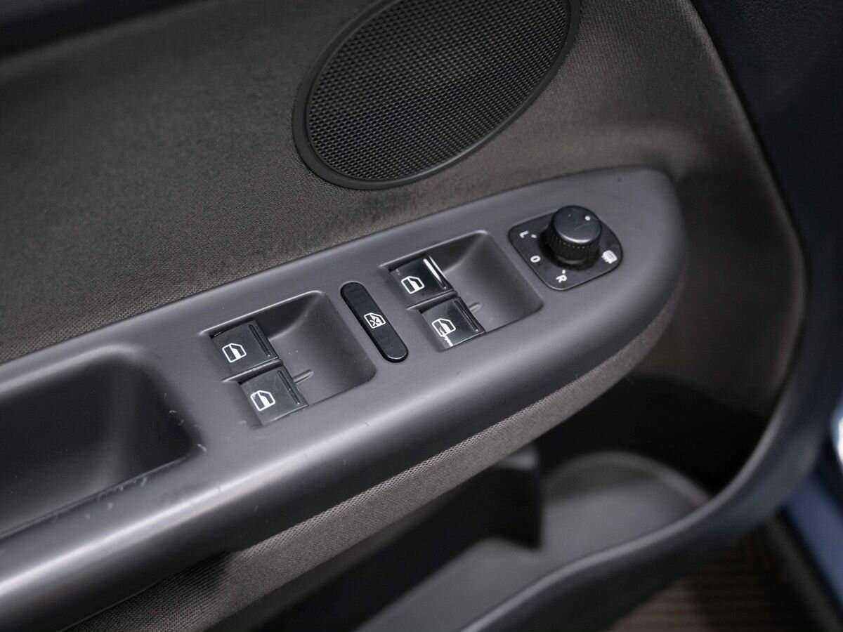 Volkswagen Golf Plus, 2011 Фото №16