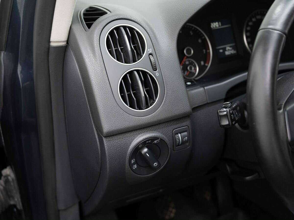 Volkswagen Golf Plus, 2011 Фото №17