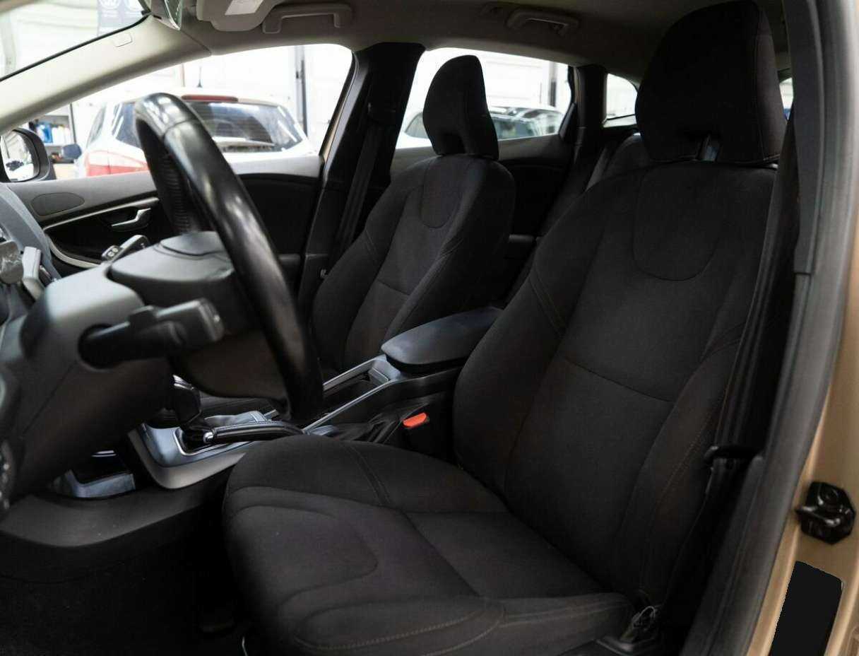 Volvo V40 Cross Country, 2013 Фото №6