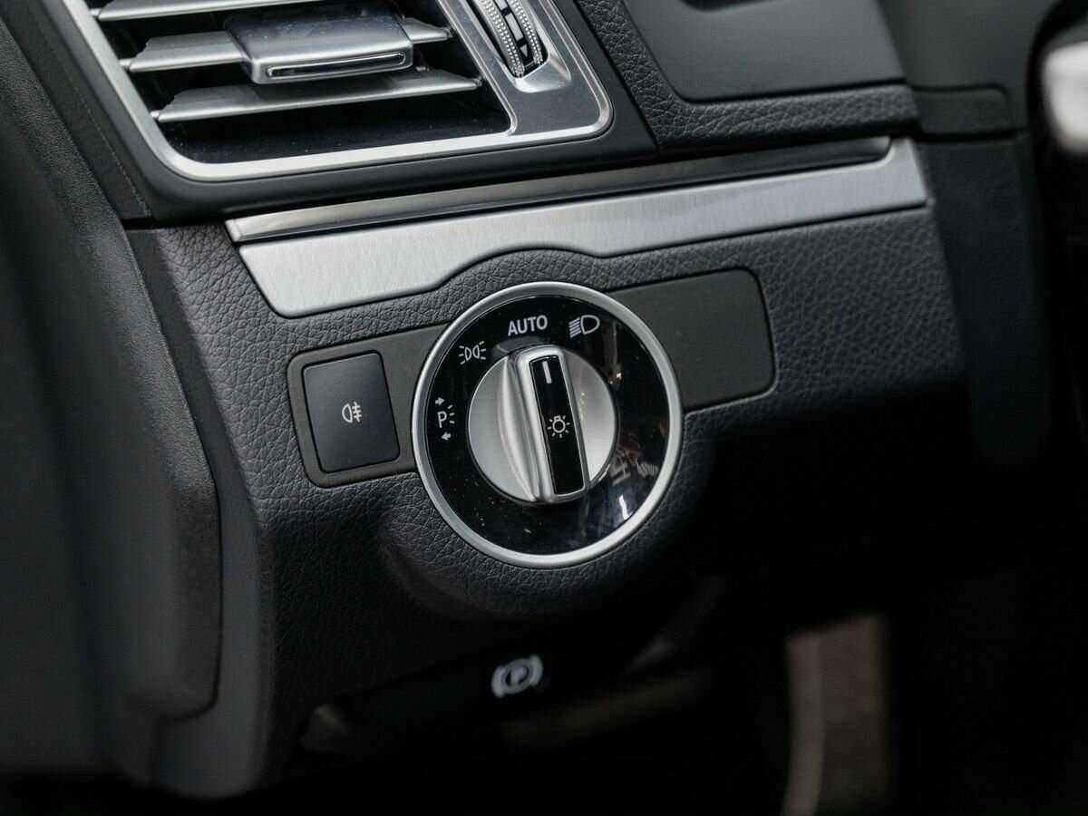 Mercedes-Benz E-Класс 200, 2014 Фото №16