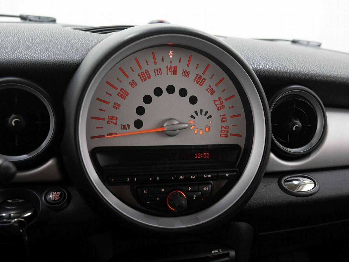 Mini Hatch Cooper, 2013 Фото №17