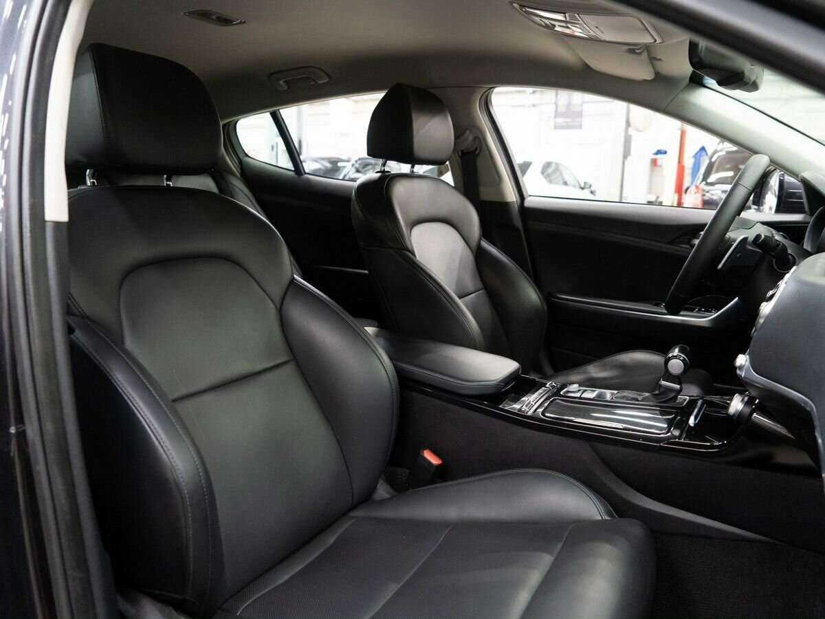 Kia Stinger, 2018 Фото №9