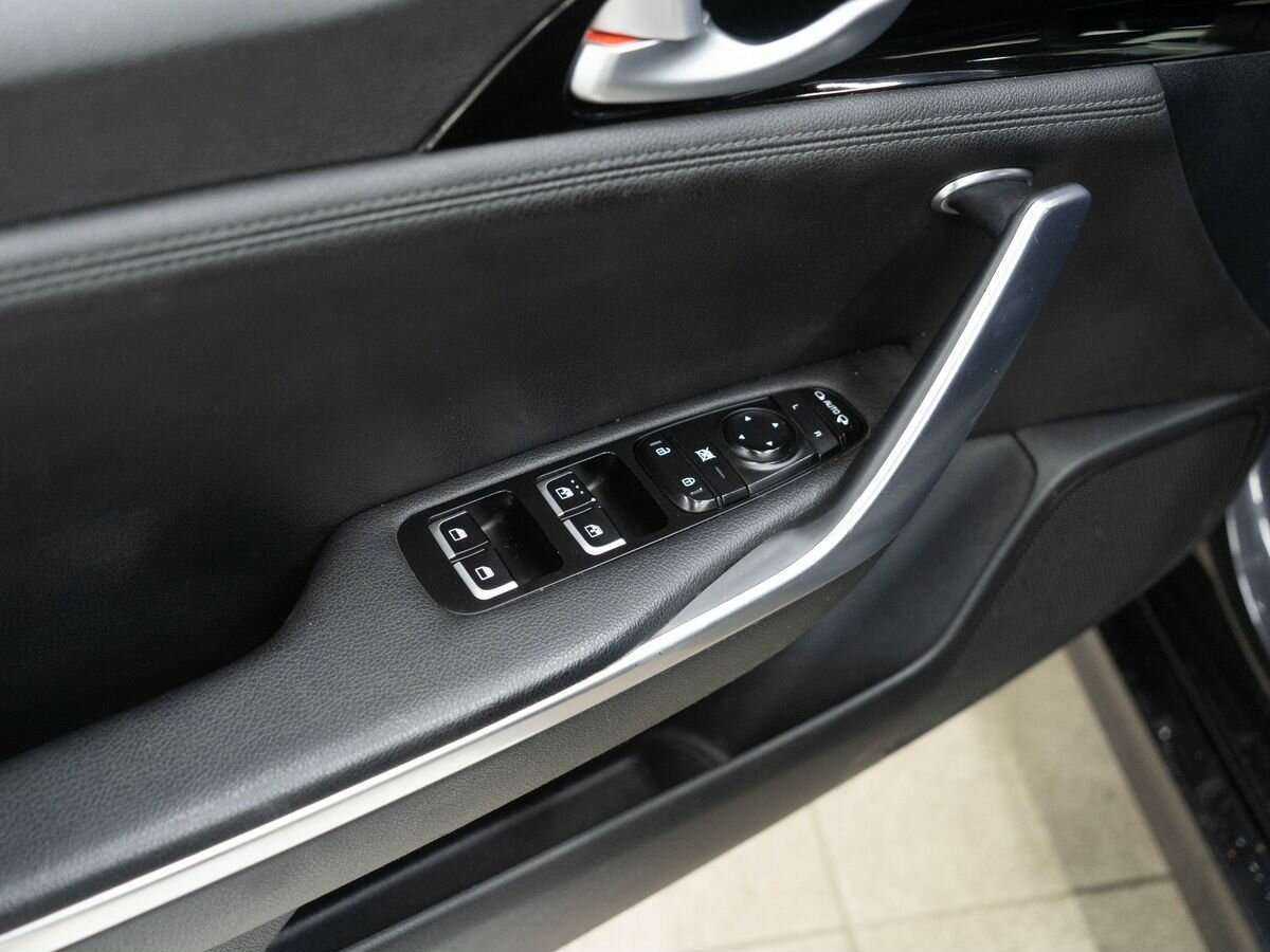 Kia Stinger, 2018 Фото №13