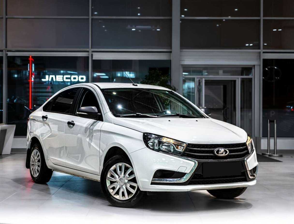 Lada (ВАЗ) Vesta, 2021 - 30 000 км. | Фото №2