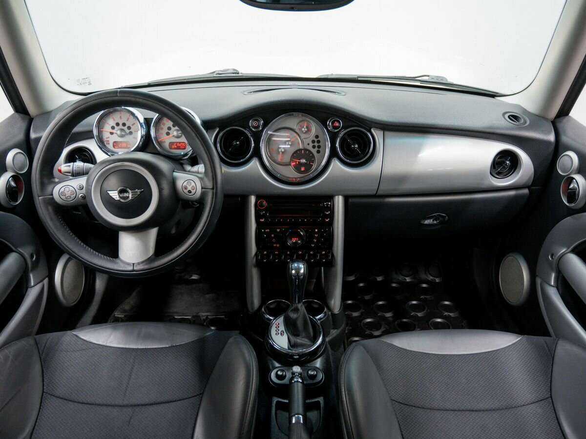 Mini Hatch Cooper, 2005 Фото №9