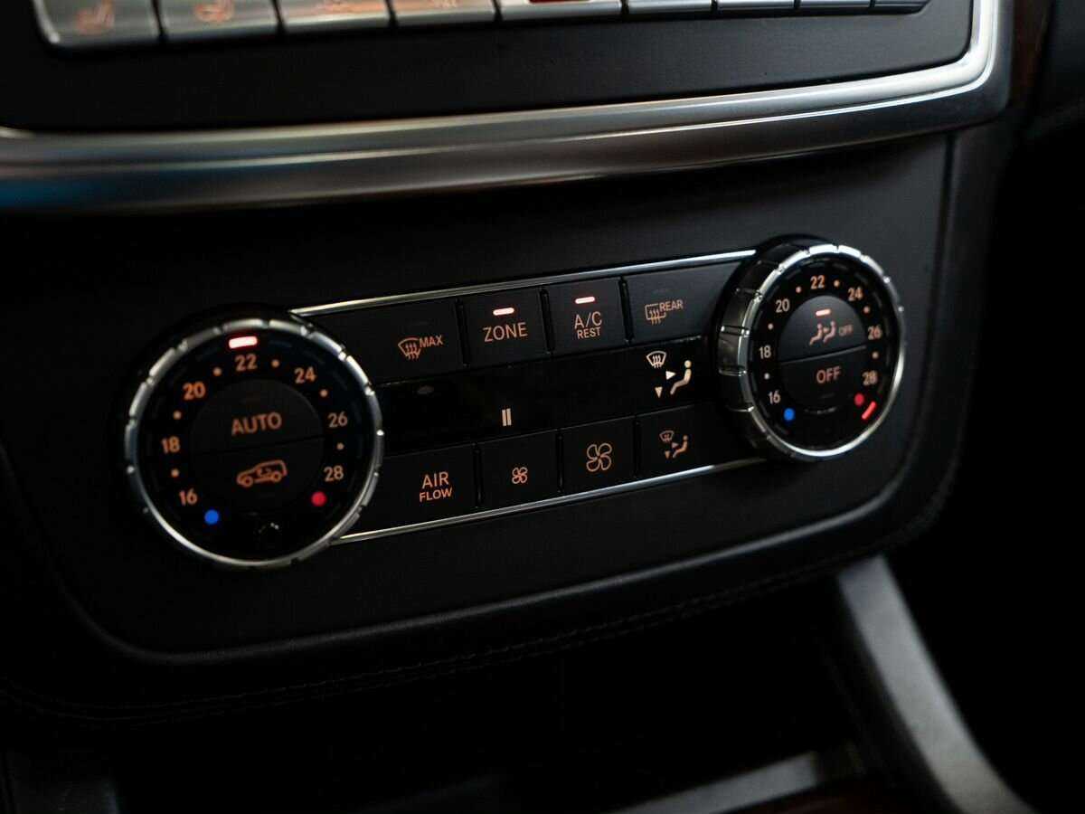 Mercedes-Benz GL-Класс 500, 2013 Фото №18