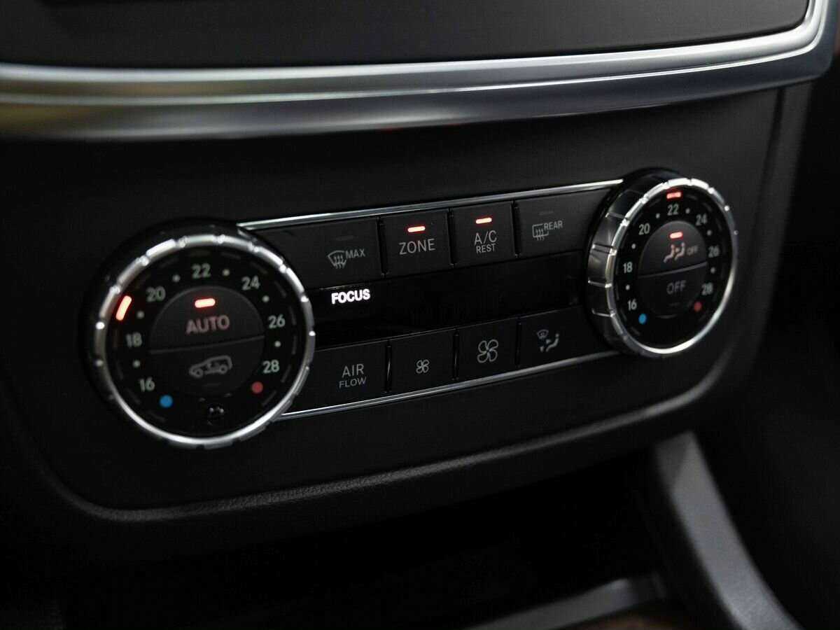 Mercedes-Benz GL-Класс 350 CDI BlueTEC, 2013 Фото №23