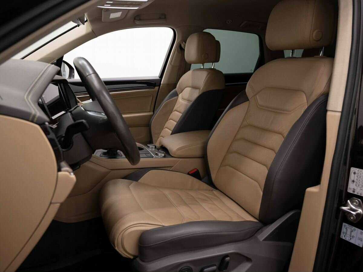 Volkswagen Touareg, 2018 - 235 000 км. | Фото №8