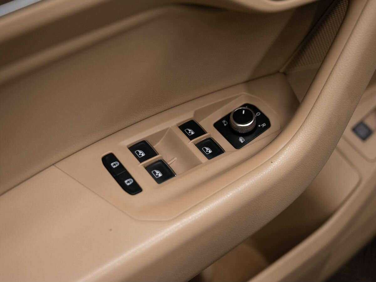 Volkswagen Touareg, 2018 Фото №23