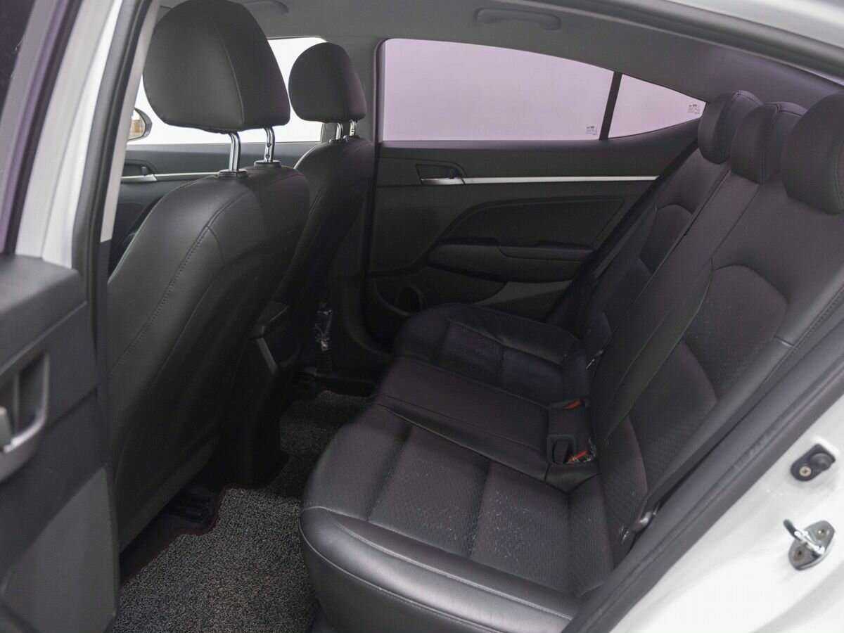 Hyundai Avante, 2018 Фото №9