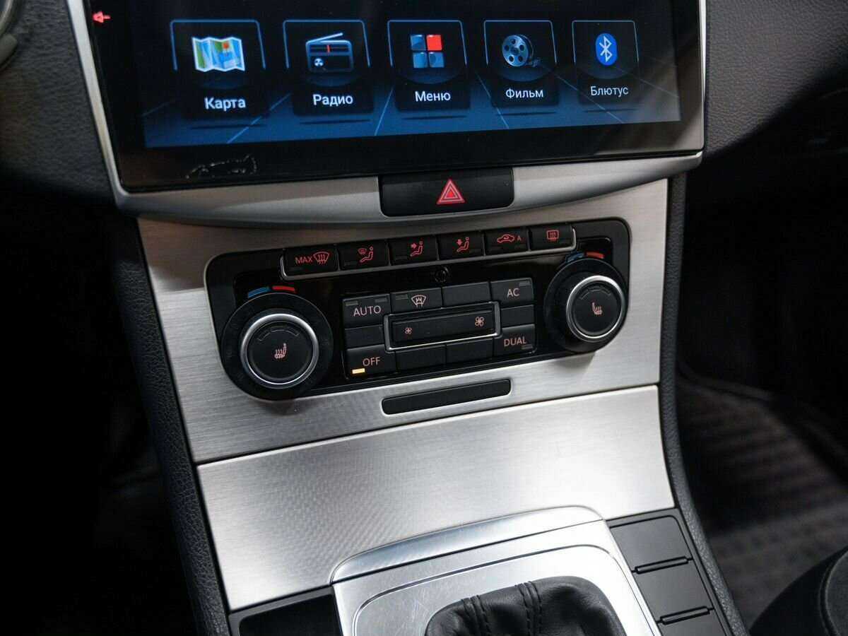 Volkswagen Passat, 2011 Фото №21