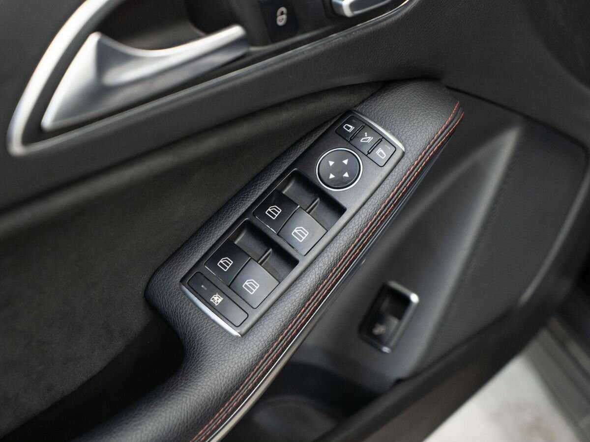 Mercedes-Benz GLA 250, 2017 Фото №19