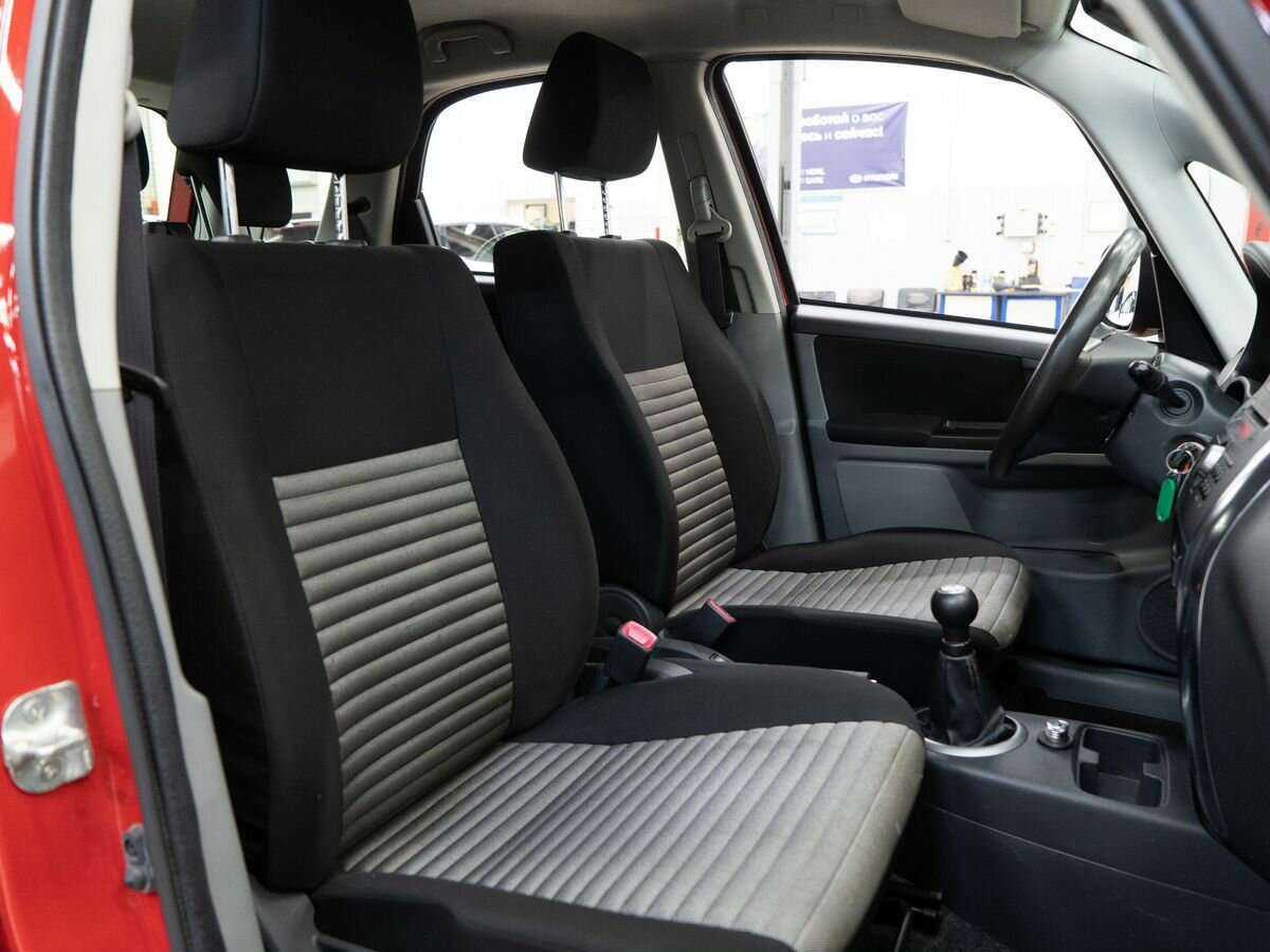 Suzuki SX4, 2010 Фото №9