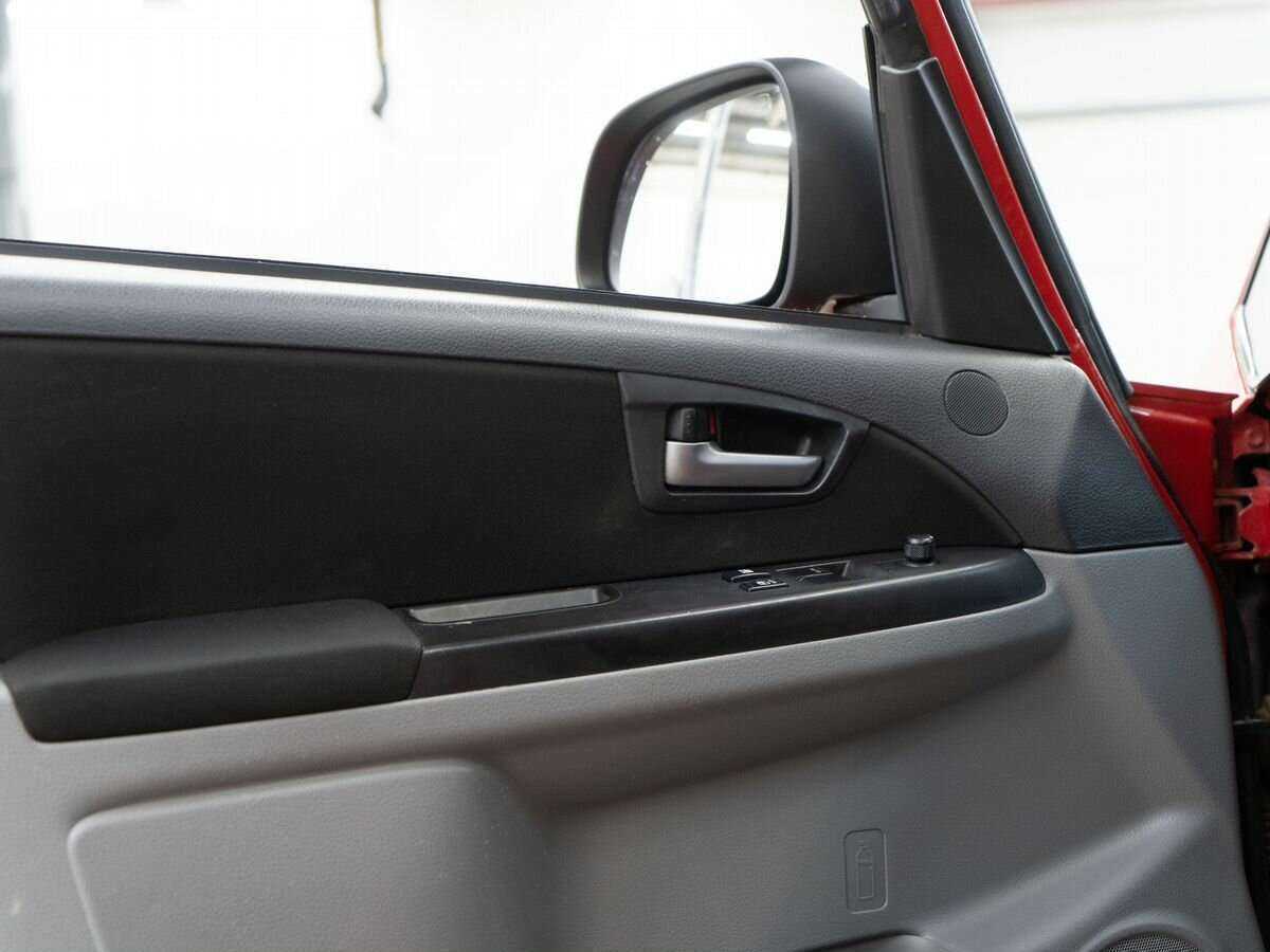 Suzuki SX4, 2010 Фото №15