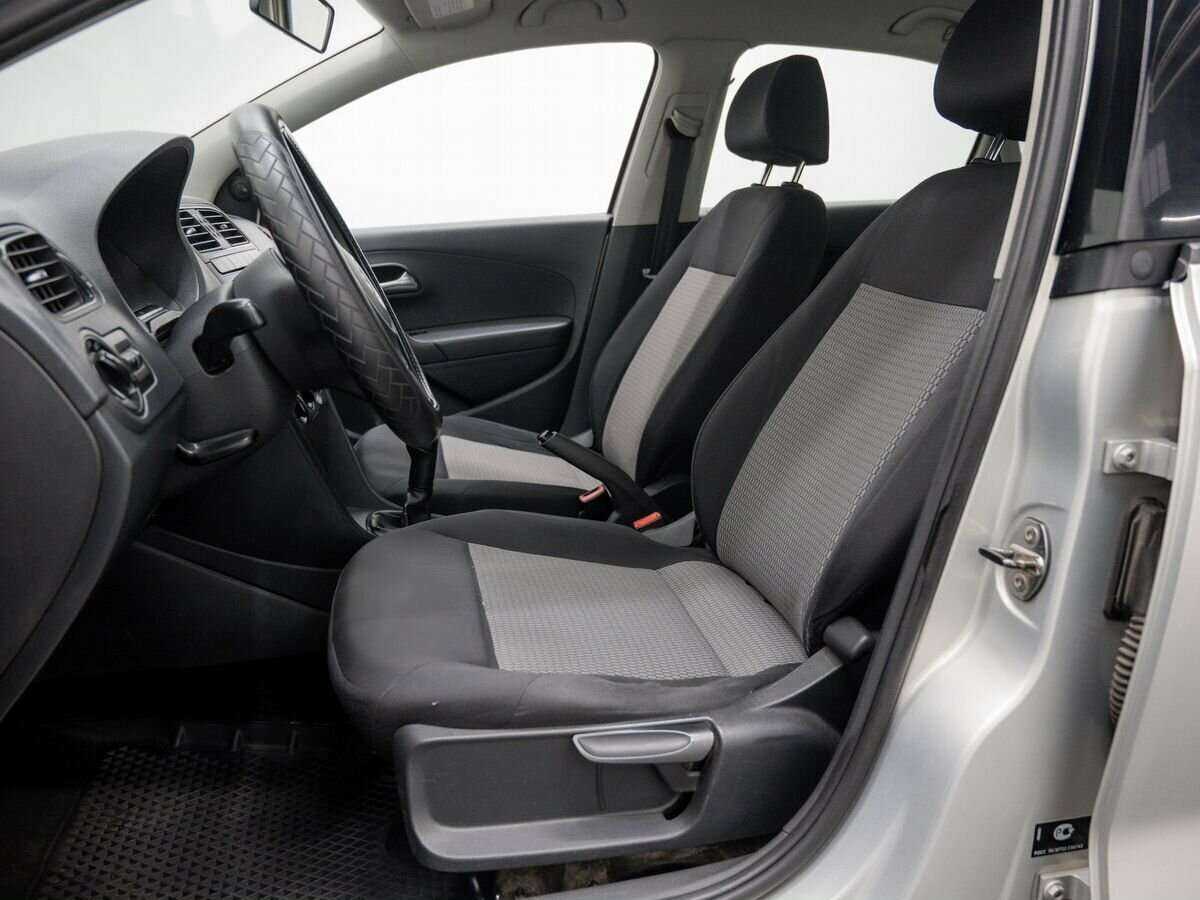 Volkswagen Polo, 2010 Фото №12