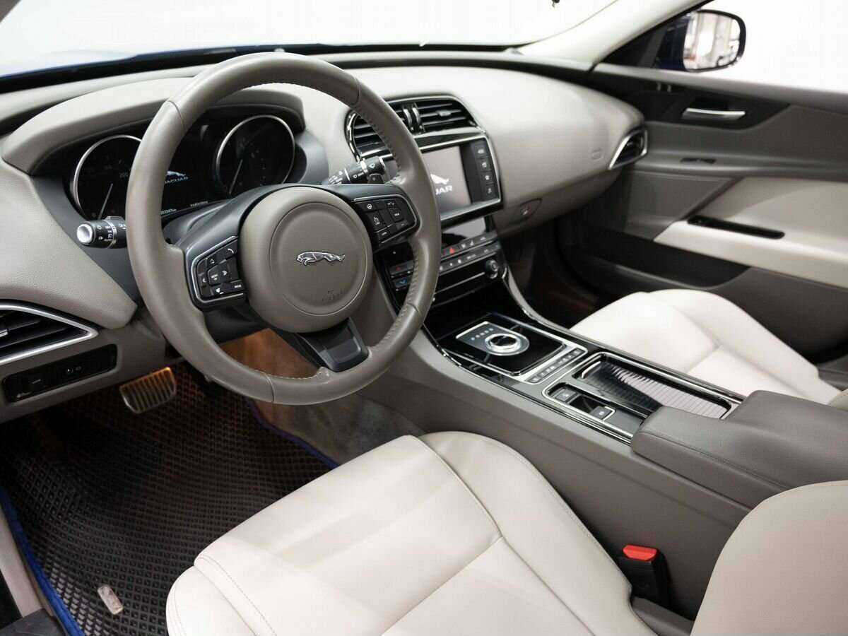 Jaguar XE, 2017 - 54 000 км. | Фото №7