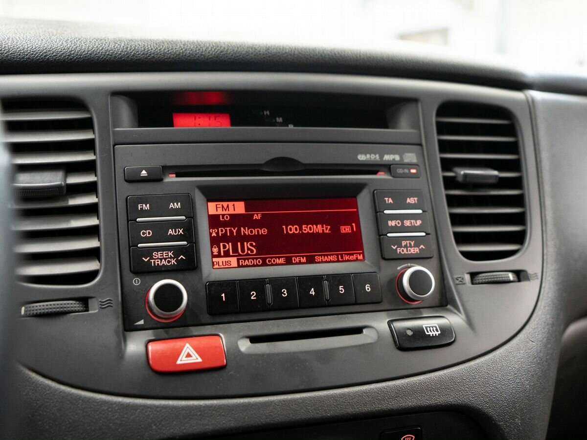 Kia Rio, 2010 Фото №11