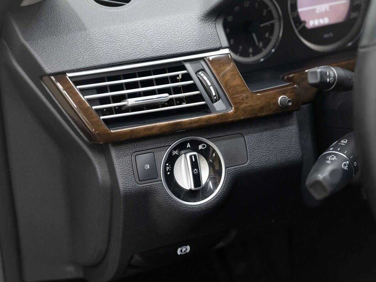 Mercedes-Benz E-Класс 200 5G-Tronic, 2010 Фото №11