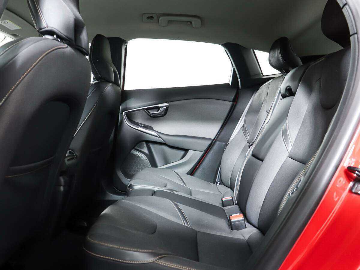 Volvo V40 Cross Country, 2013 Фото №10