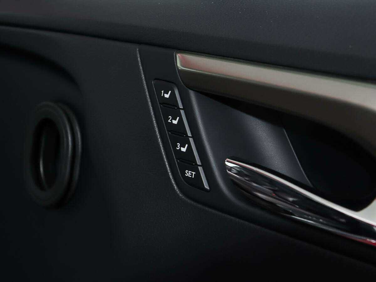 Lexus RX 300, 2021 Фото №15