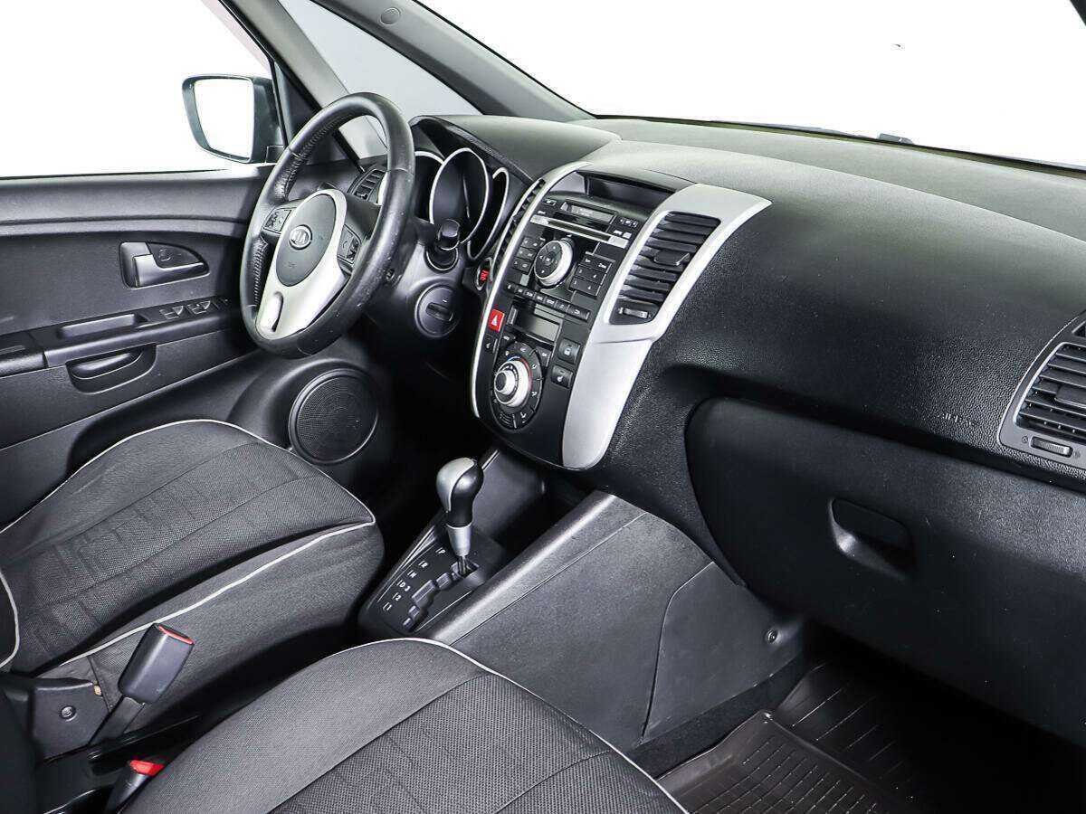 Kia Venga, 2011 Фото №10