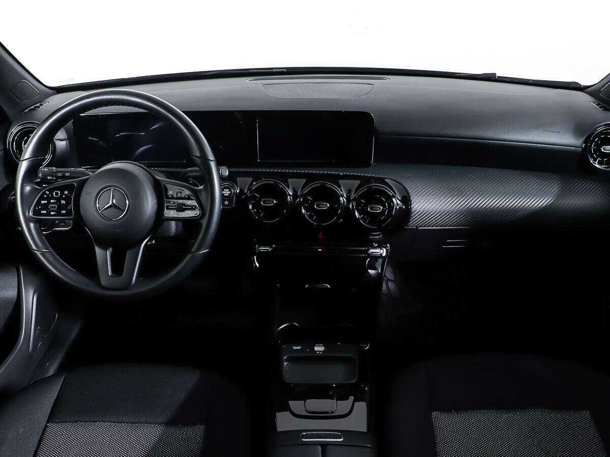 Mercedes-Benz A-Класс 200, 2019 Фото №12