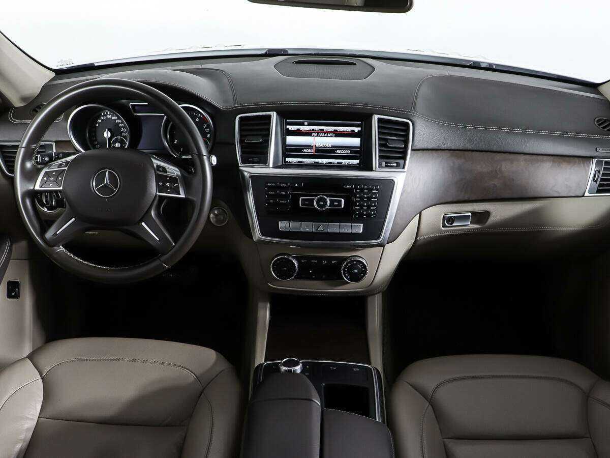 Mercedes-Benz M-Класс 400, 2014 Фото №11