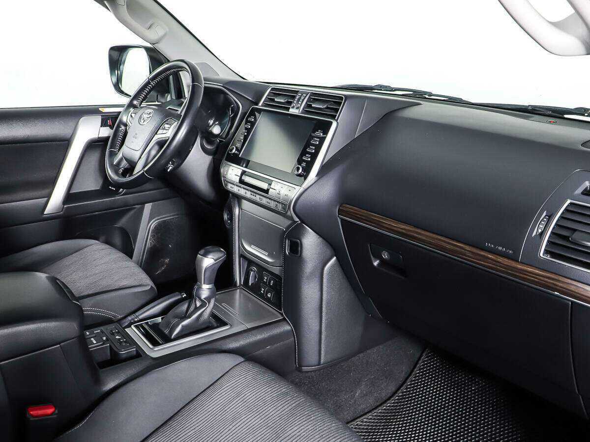 Toyota Land Cruiser Prado, 2021 Фото №9