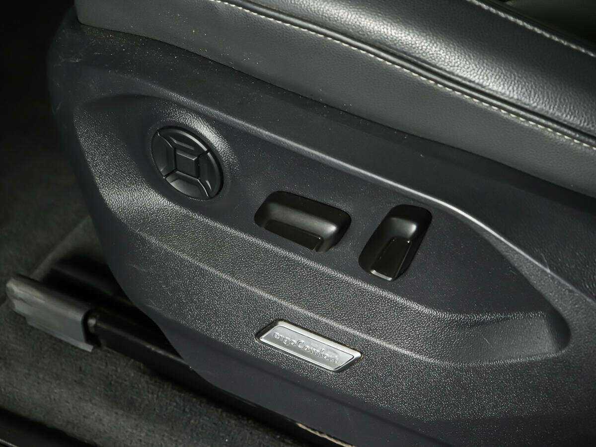 Volkswagen Touareg, 2019 Фото №20