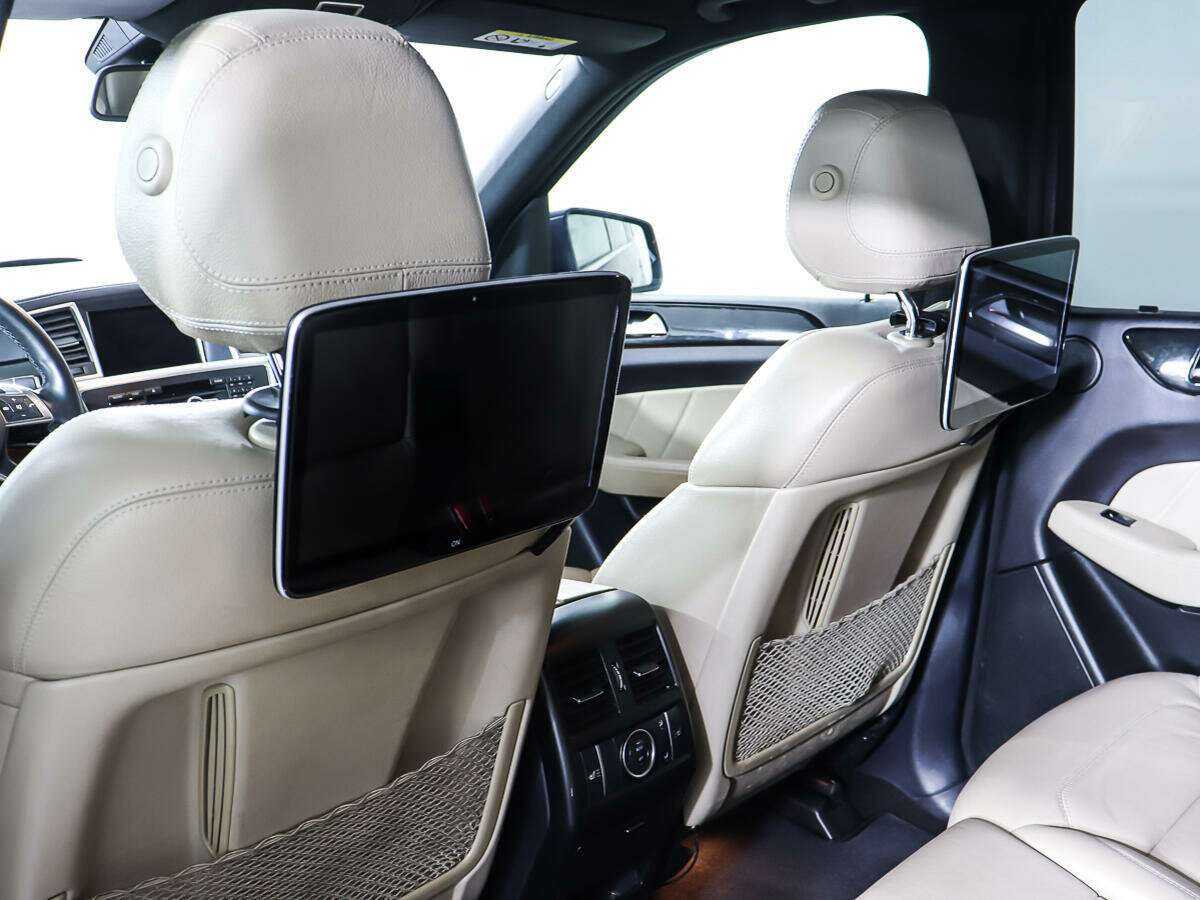 Mercedes-Benz GL-Класс 400, 2015 Фото №15