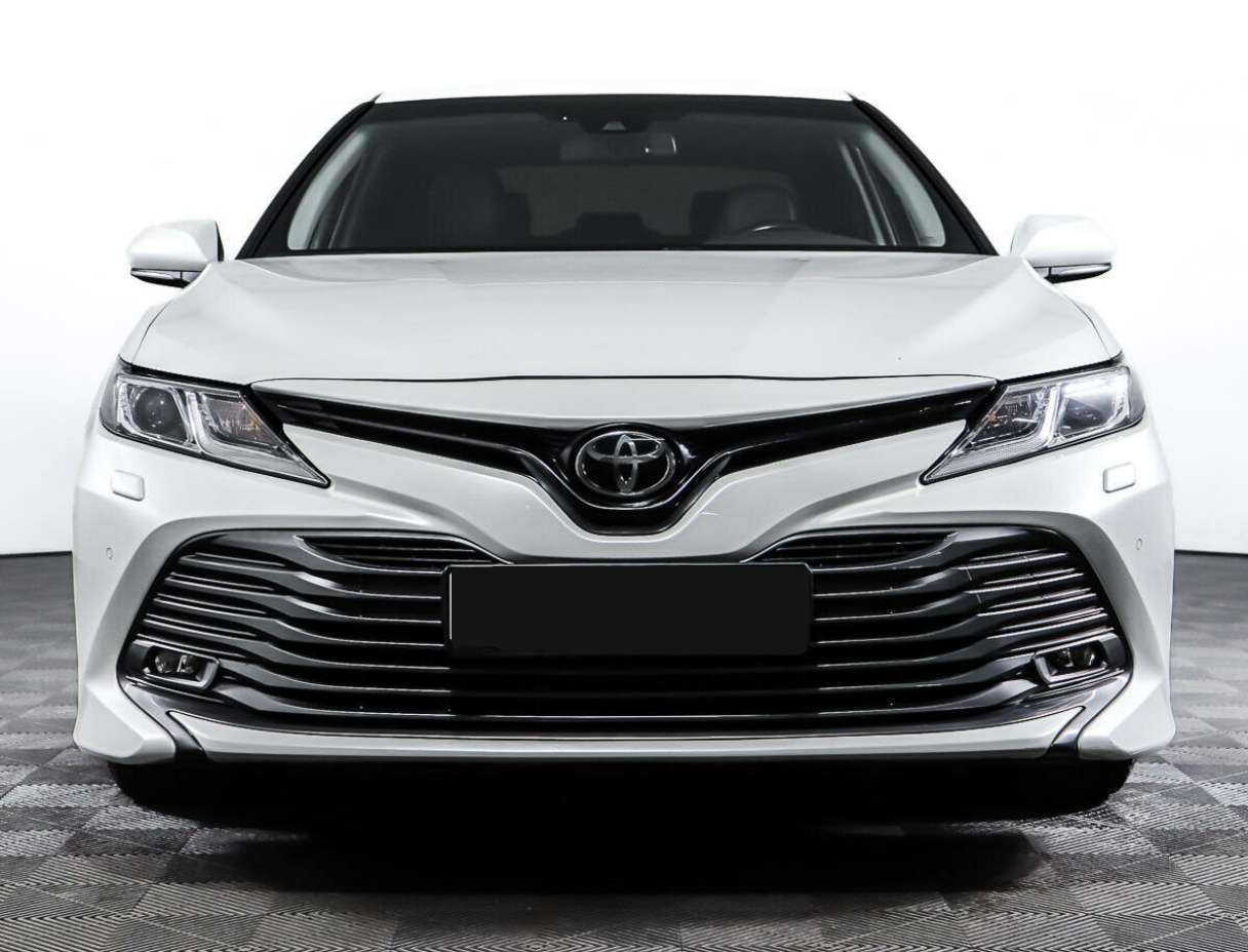 Toyota Camry, 2018 - 130 938 км. | Фото №2